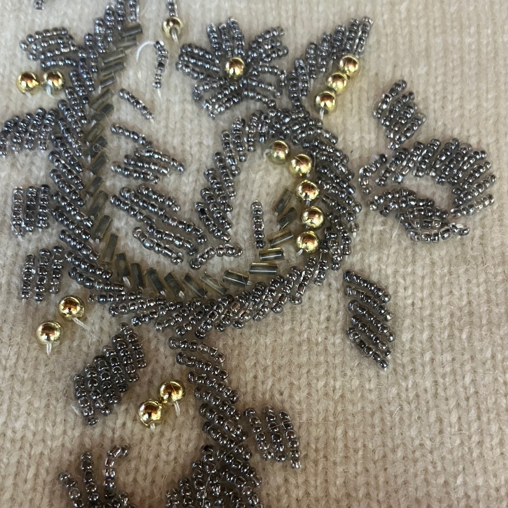 Eddie Bauer Festive Cream Lambswool Cardigan with silver and gold beadwork - Picture 2 of 8